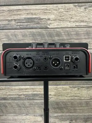 BOSS VE-2 Vocal Harmonist Pedal 2